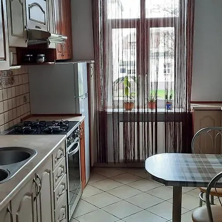 아파트 Kamienica 1910 Roku 모라그